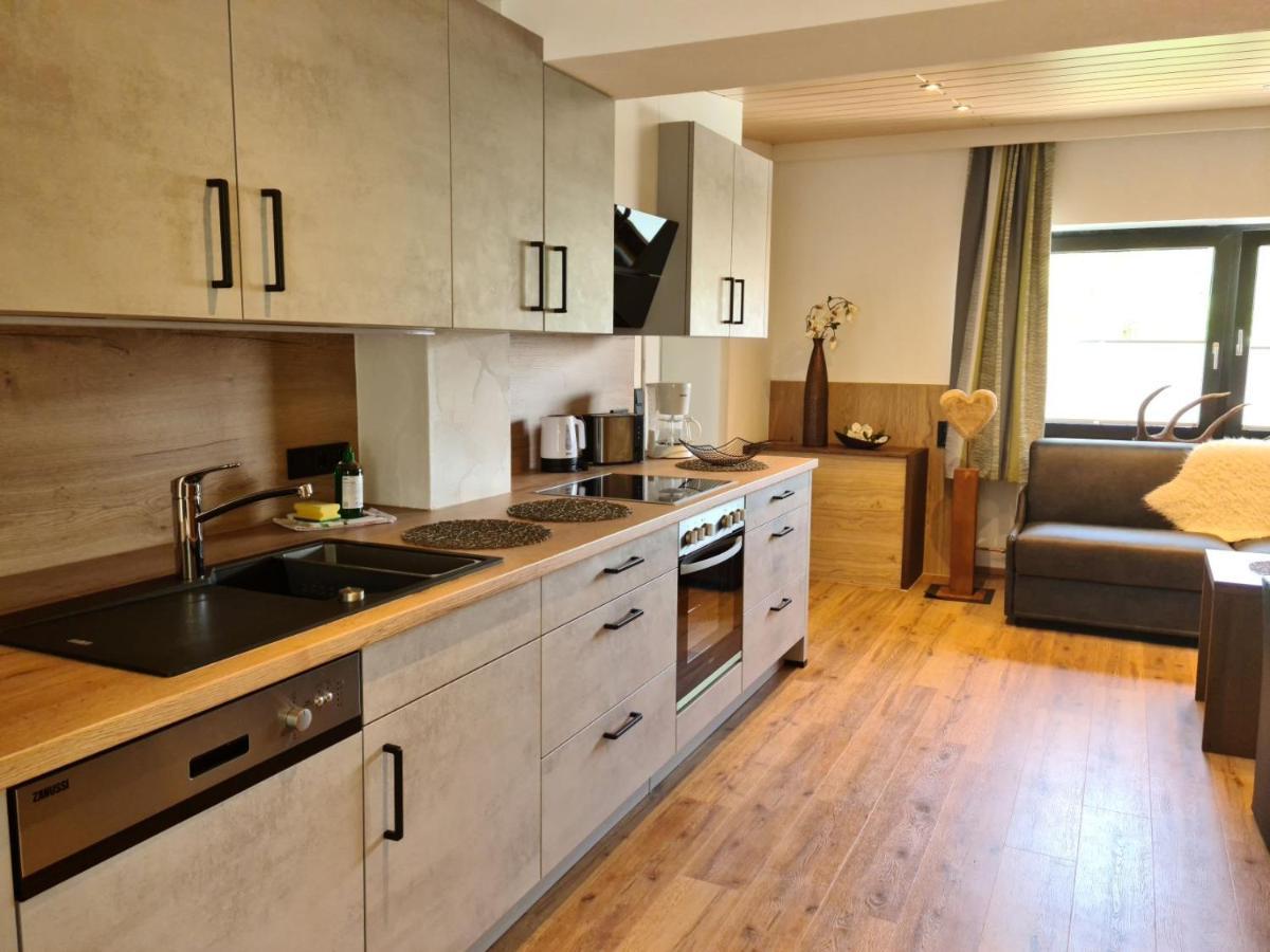 Haus Haberstock Appartement Riezlern Buitenkant foto