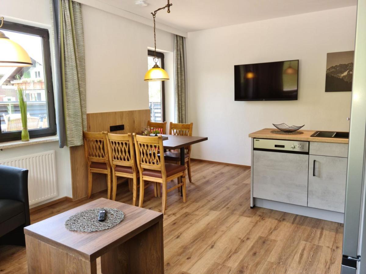 Haus Haberstock Appartement Riezlern Buitenkant foto
