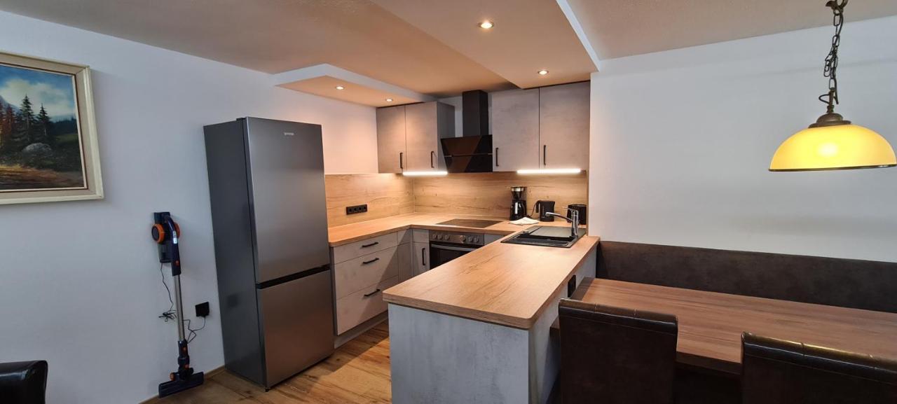 Haus Haberstock Appartement Riezlern Buitenkant foto